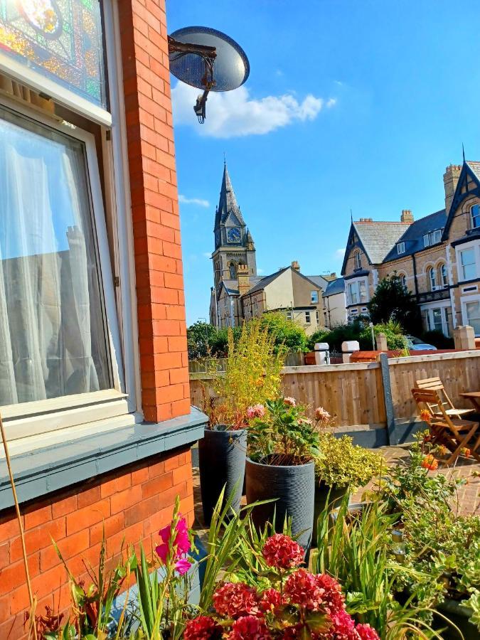 Gabriel Guesthouse Rhyl Exterior foto